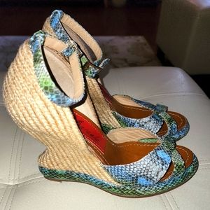 NWOT Paloma Barcelo unique wedge sandals